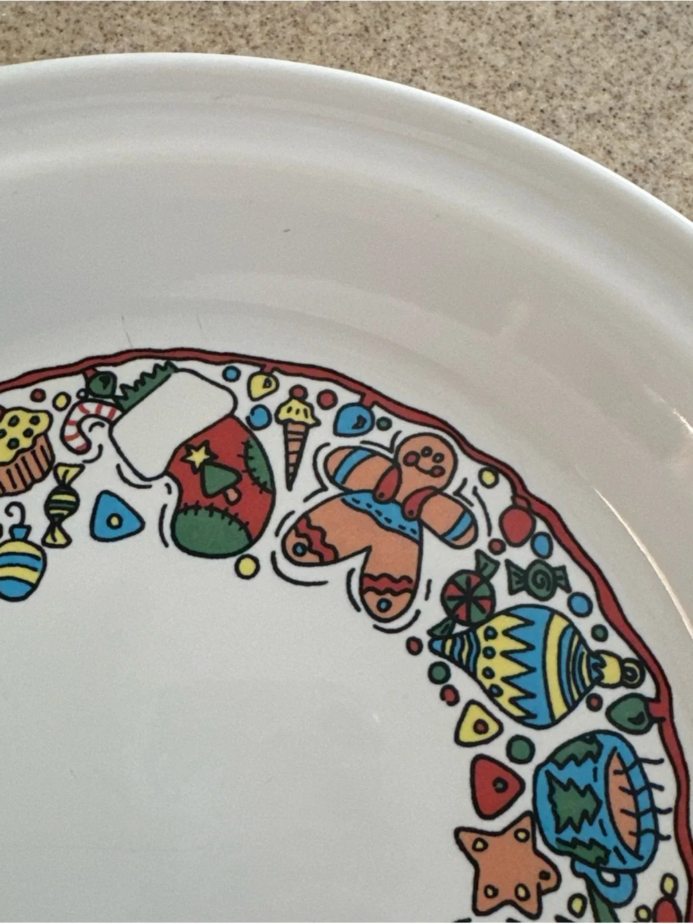 Fiesta Gingerbread Holiday Betty Crocker Deep Dish Pie Baker